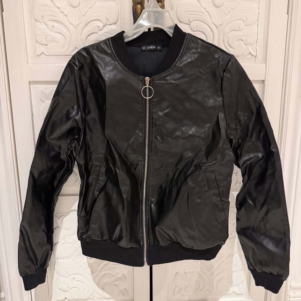 SHEIN stylish PU leather jacket
